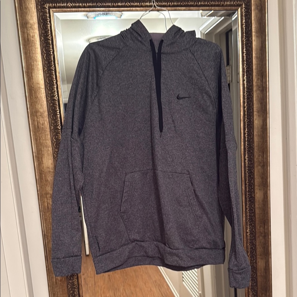Nike Men's Gray Hoodie